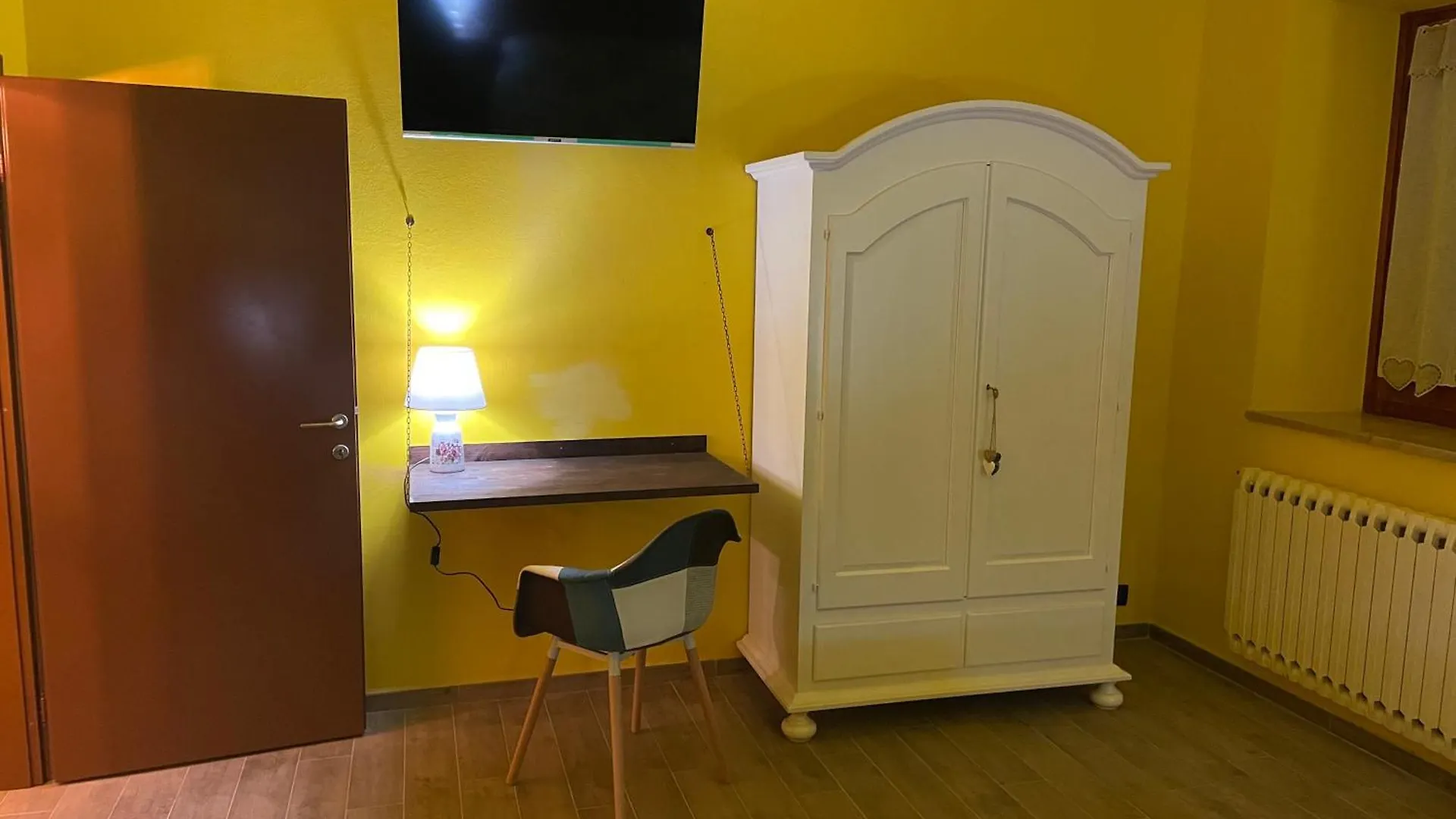 A Casa Di Bice Bed & Breakfast Case Nuove  Italy